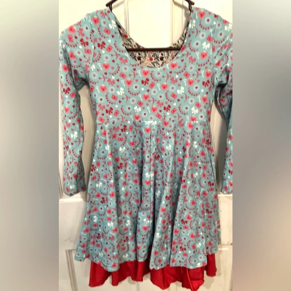 Evie's Closet Reversible Holiday Christmas Valentines Dress - Size 7